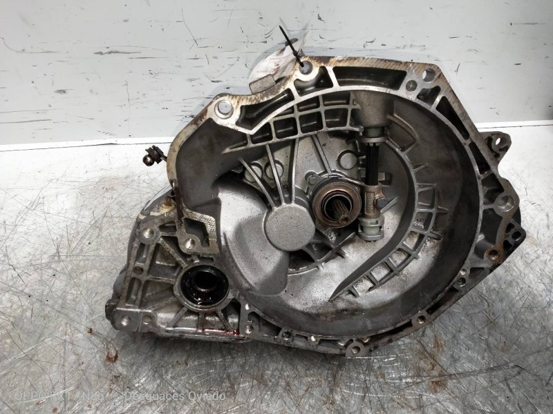 Recambio de caja cambios para opel corsa b gsi referencia OEM IAM F15C374 A08243 
