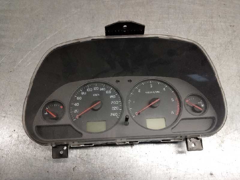 Recambio de cuadro instrumentos para volvo v40 familiar 1.9 diesel cat referencia OEM IAM 30623048G OP0349001 