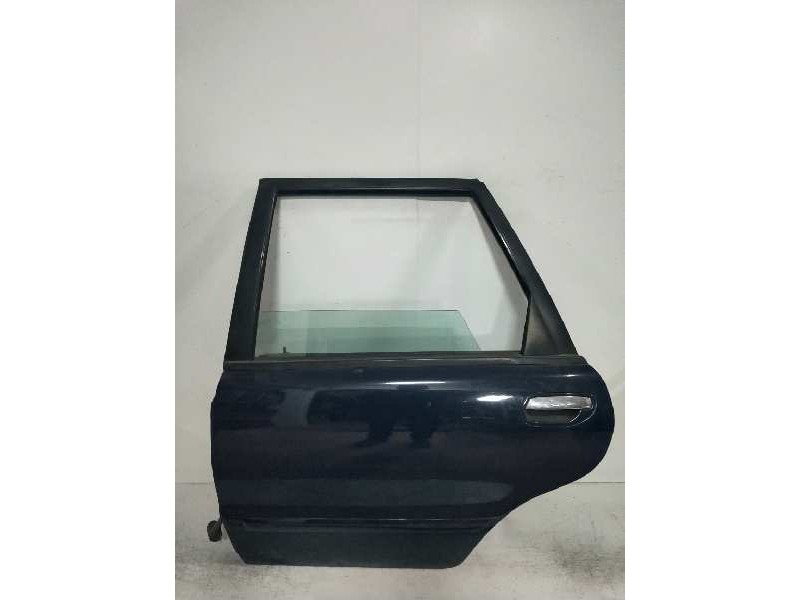 Recambio de puerta trasera izquierda para volvo v40 familiar 1.9 diesel cat referencia OEM IAM   