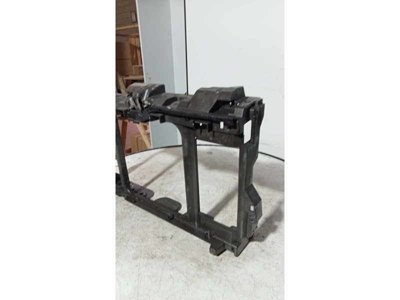 Recambio de panel frontal para citroen c5 berlina seduction referencia OEM IAM   