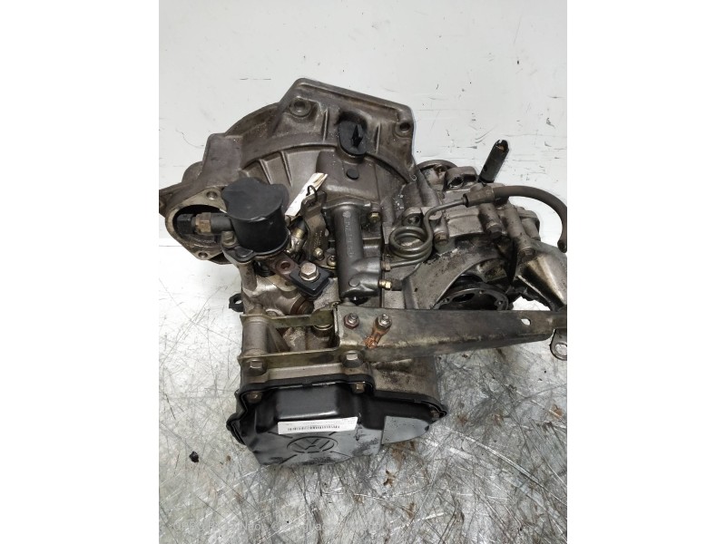 Recambio de caja cambios para volkswagen passat berlina (312) referencia OEM IAM AMA 217038 