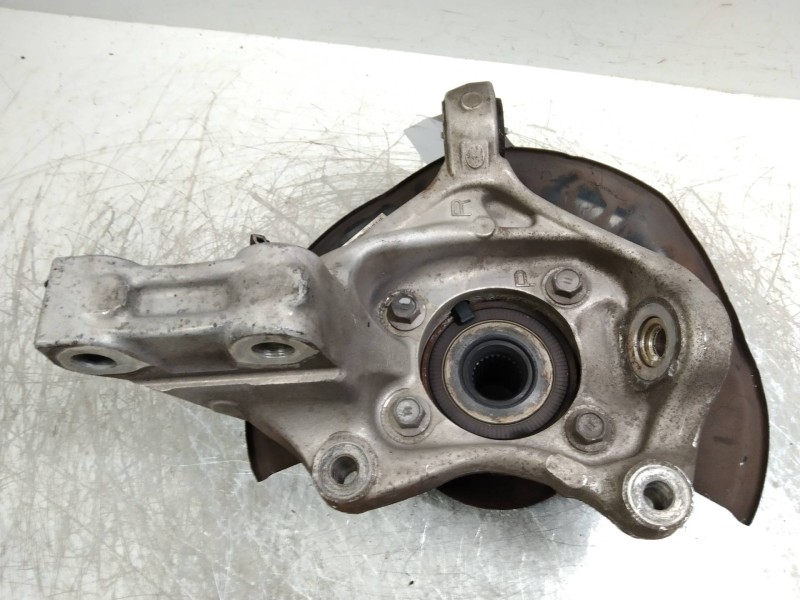 Recambio de mangueta delantera derecha para toyota prius (nhw30) plug-in hybrid advance referencia OEM IAM   