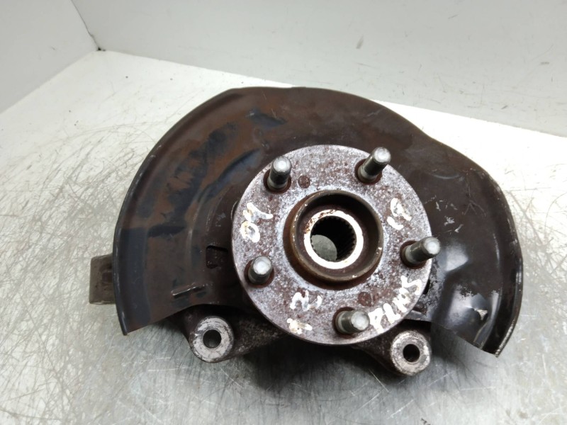 Recambio de mangueta delantera izquierda para toyota prius (nhw30) referencia OEM IAM   