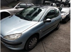 peugeot 206 berlina del año 2001