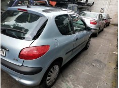 peugeot 206 berlina del año 2001 2