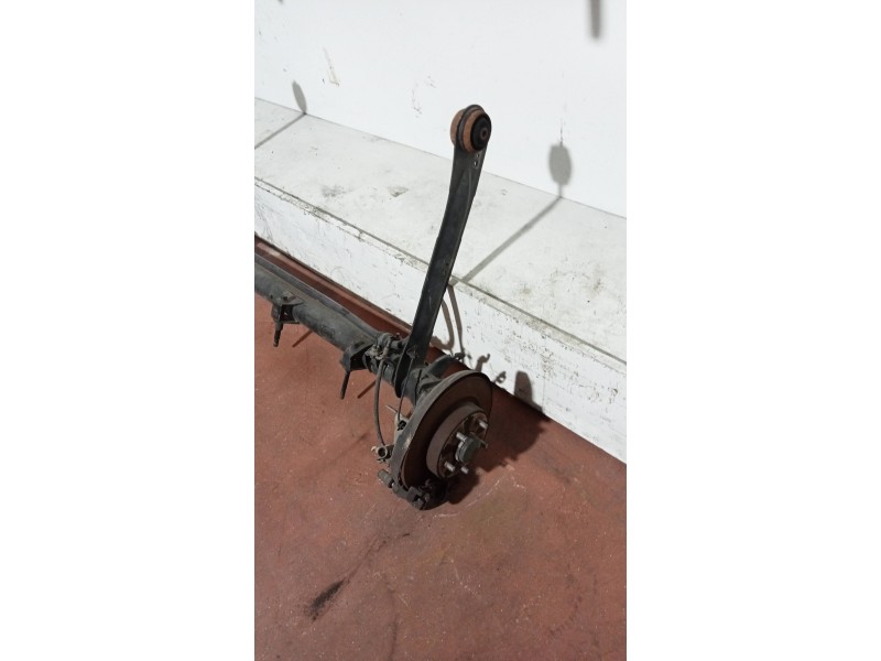 Recambio de puente trasero para nissan primera berlina (p12) acenta referencia OEM IAM   DISCO / ABS