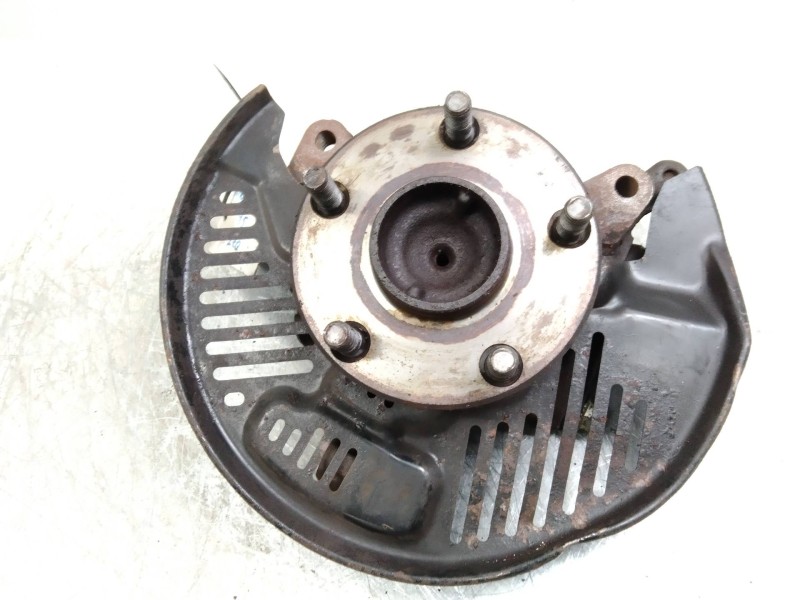 Recambio de mangueta delantera izquierda para toyota previa 2.4 referencia OEM IAM    Recambio de mangueta delantera izquierda para toyota previa 2.4 referencia OEM IAM