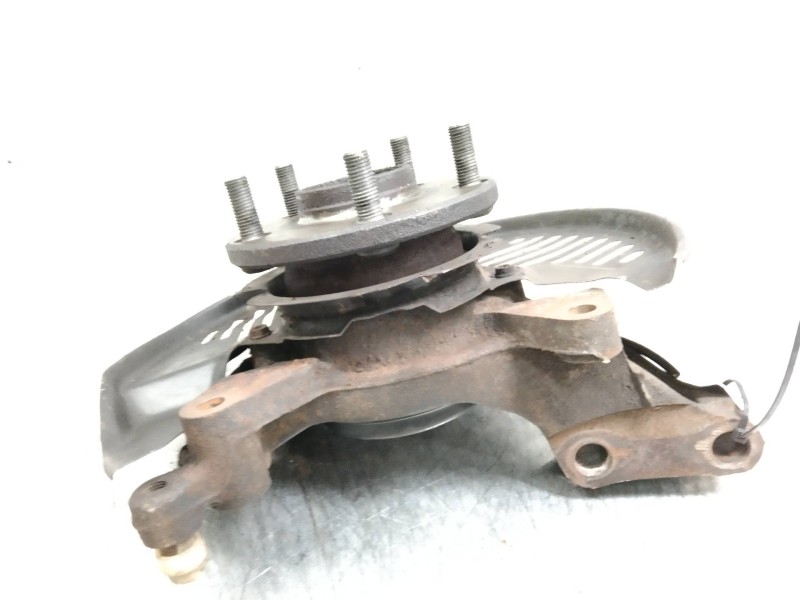 Recambio de mangueta delantera izquierda para toyota previa 2.4 referencia OEM IAM    Recambio de mangueta delantera izquierda para toyota previa 2.4 referencia OEM IAM