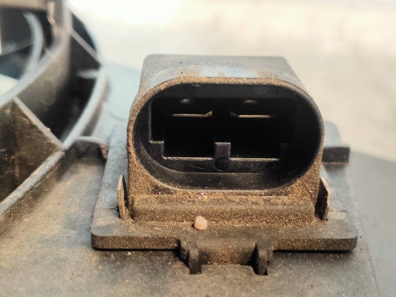 Recambio de electroventilador para renault megane i scenic (ja0) 1.9 d alize referencia OEM IAM 7700433729 9020953C 