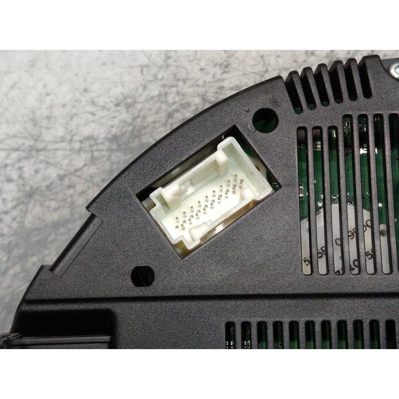 Recambio de cuadro instrumentos para mercedes clase a (w169) a 150 a-edition (169.031) referencia OEM IAM 0263643413 A1694403111