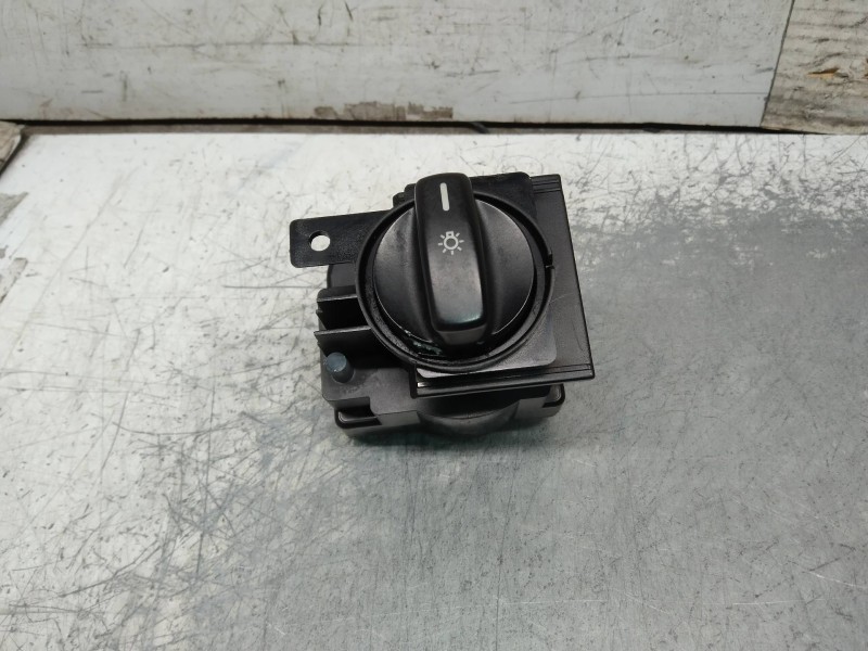 Recambio de mando luces para mercedes clase a (w169) a 150 a-edition (169.031) referencia OEM IAM 1695452304  