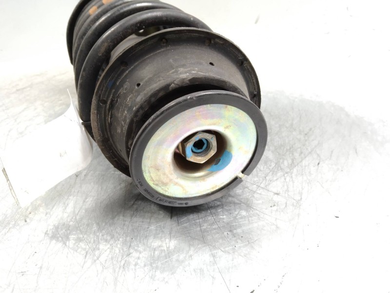 Recambio de amortiguador delantero izquierdo para volkswagen passat berlina (312) 1.8 referencia OEM IAM   