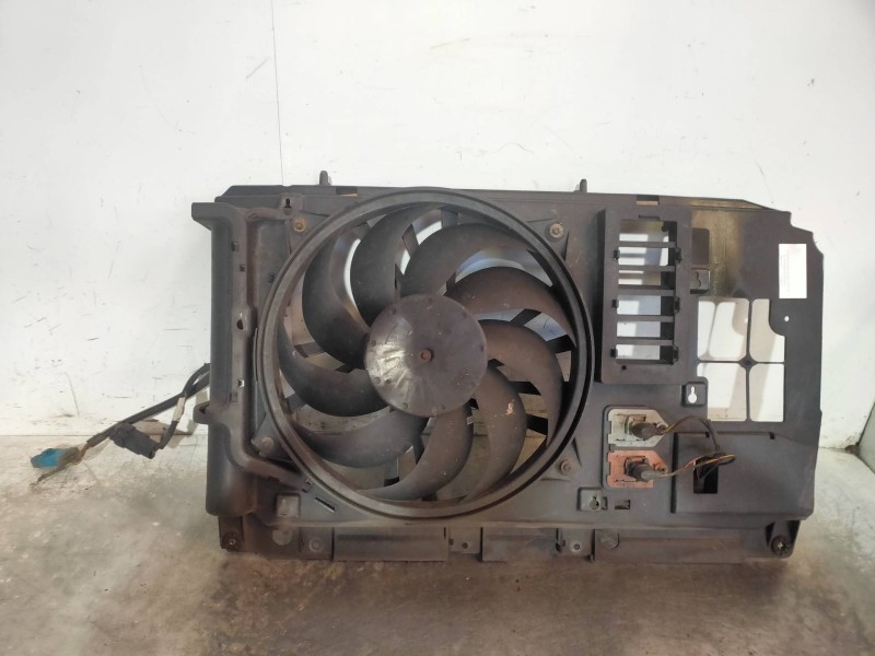 Recambio de electroventilador para citroen xsara berlina 1.4 hdi referencia OEM IAM 9643520680  