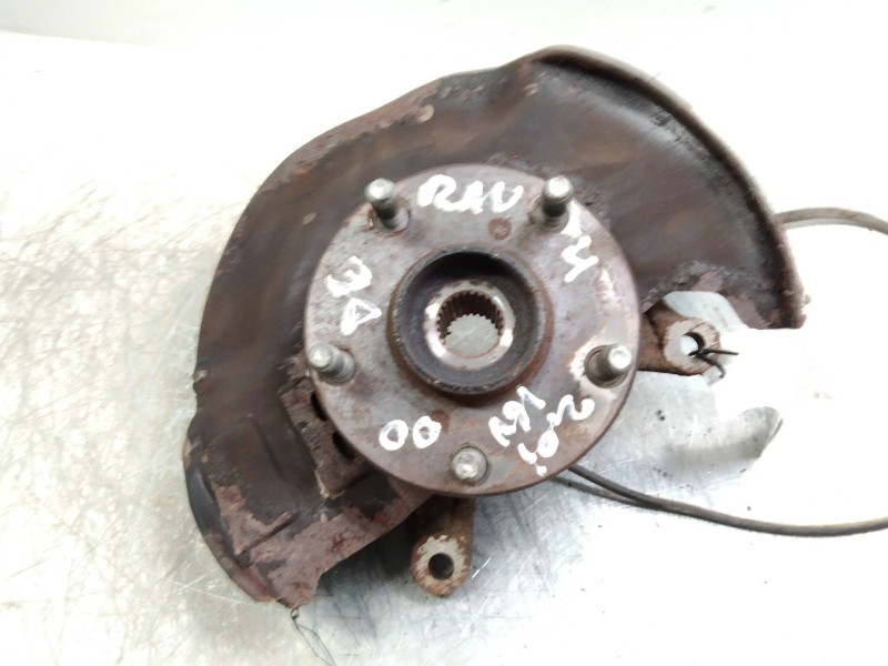 Recambio de mangueta delantera derecha para toyota rav 4 (a2) 2.0 16v cat referencia OEM IAM   