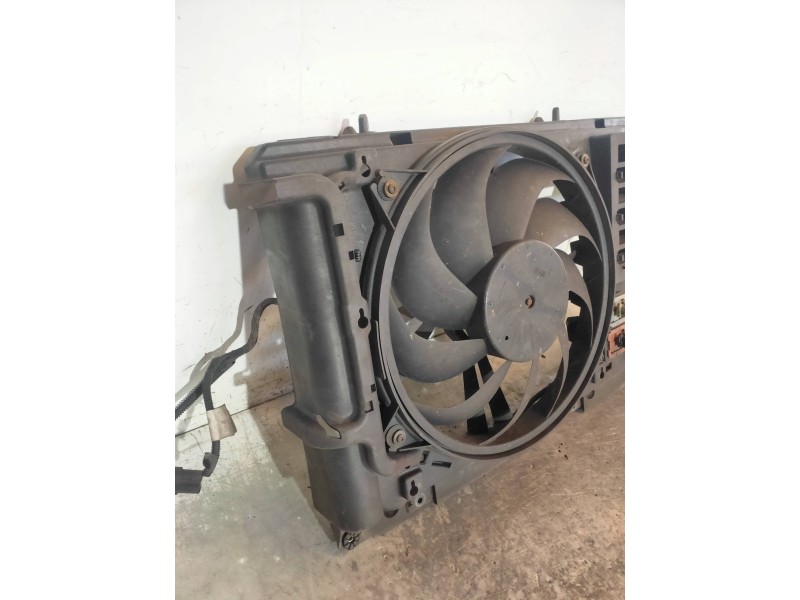Recambio de electroventilador para citroen xsara berlina 1.4 hdi referencia OEM IAM 9643520680  