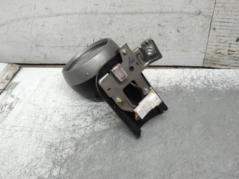 Recambio de cuadro cuentarevoluciones para citroen c1 sx referencia OEM IAM 832700H010D  