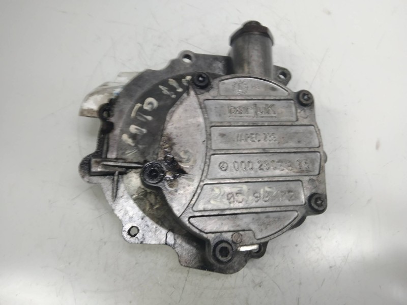 Recambio de depresor freno / bomba vacio para mercedes vito (w638) caja cerrada 110 d  (638.074) referencia OEM IAM 0002303865  