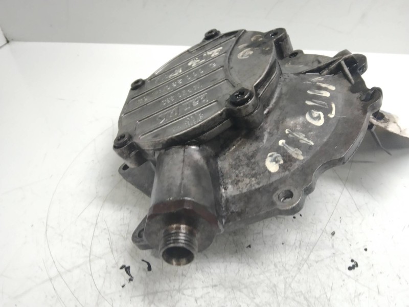 Recambio de depresor freno / bomba vacio para mercedes vito (w638) caja cerrada 110 d  (638.074) referencia OEM IAM 0002303865  