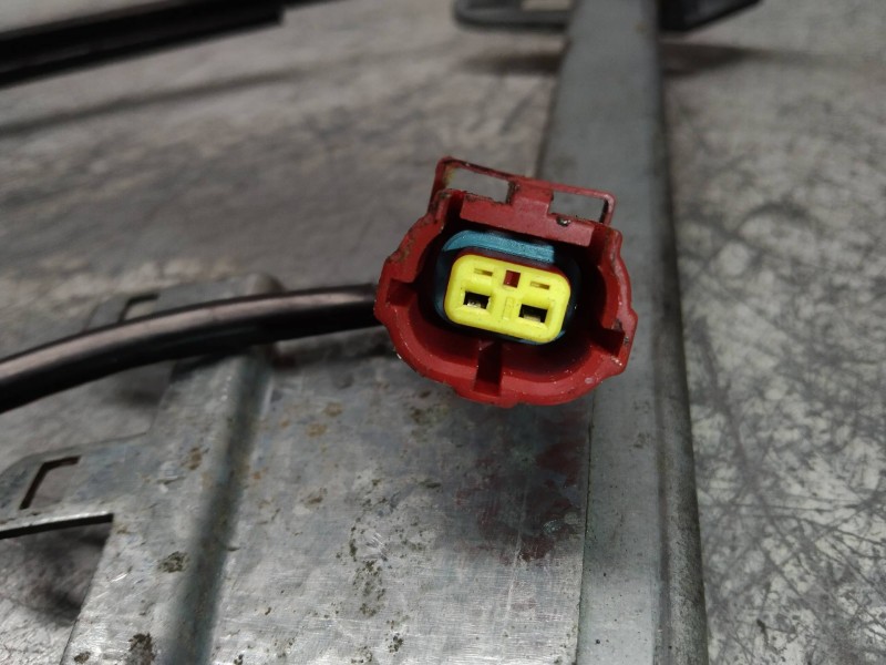 Recambio de elevalunas delantero derecho para volvo serie 440 turbo referencia OEM IAM E366202001B 467115 5P