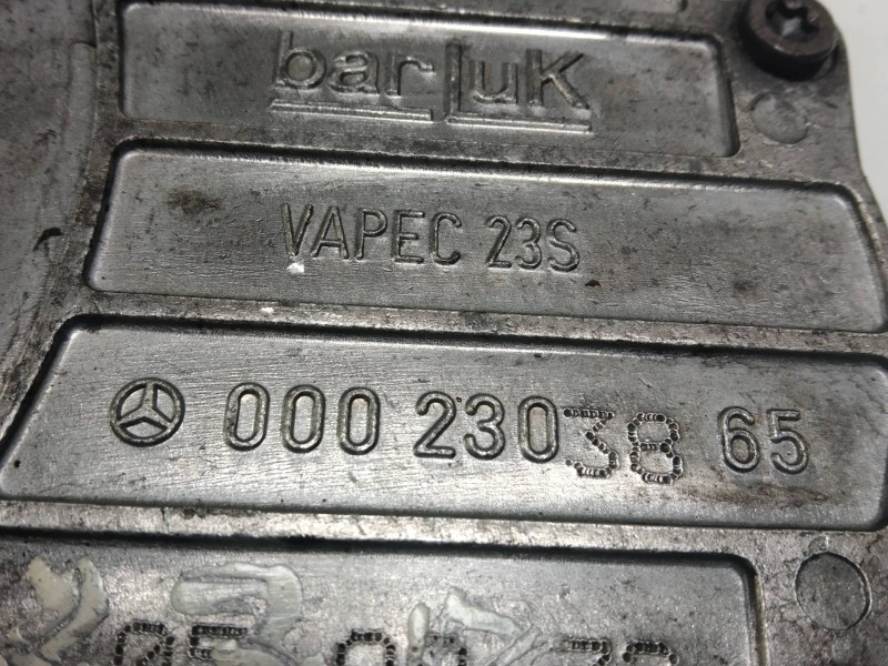 Recambio de depresor freno / bomba vacio para mercedes vito (w638) caja cerrada 110 d  (638.074) referencia OEM IAM 0002303865  