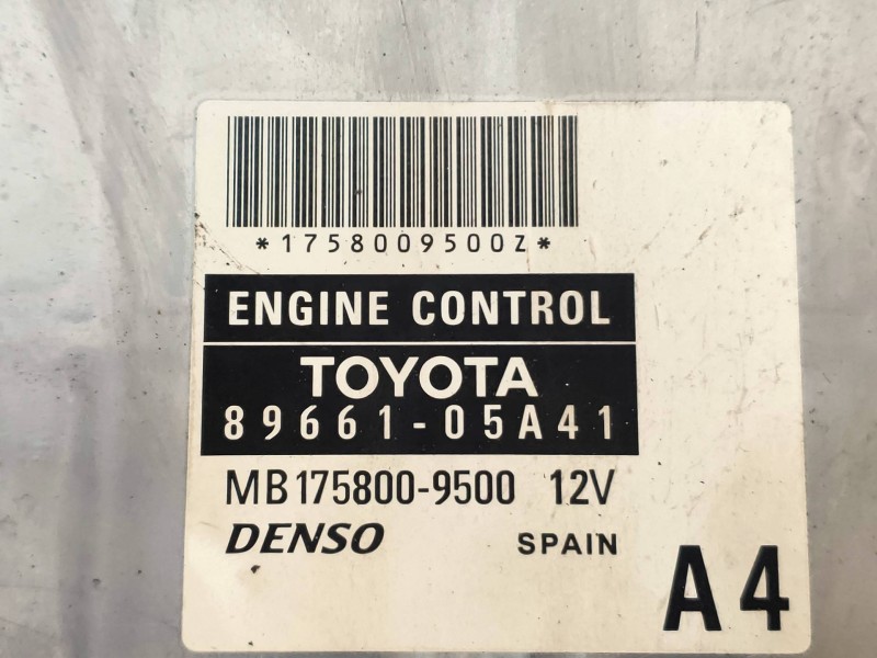 Recambio de centralita motor uce para toyota avensis wagon (t25) 2.0 turbodiesel cat referencia OEM IAM 8966105A41 MB1758009500 