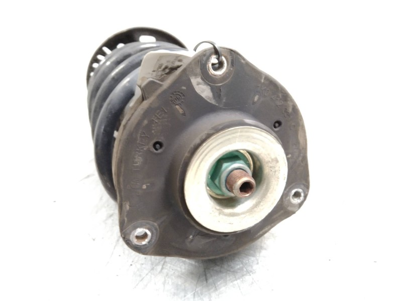 Recambio de amortiguador delantero derecho para volkswagen passat berlina (3c2) highline referencia OEM IAM 3C0413031AC  