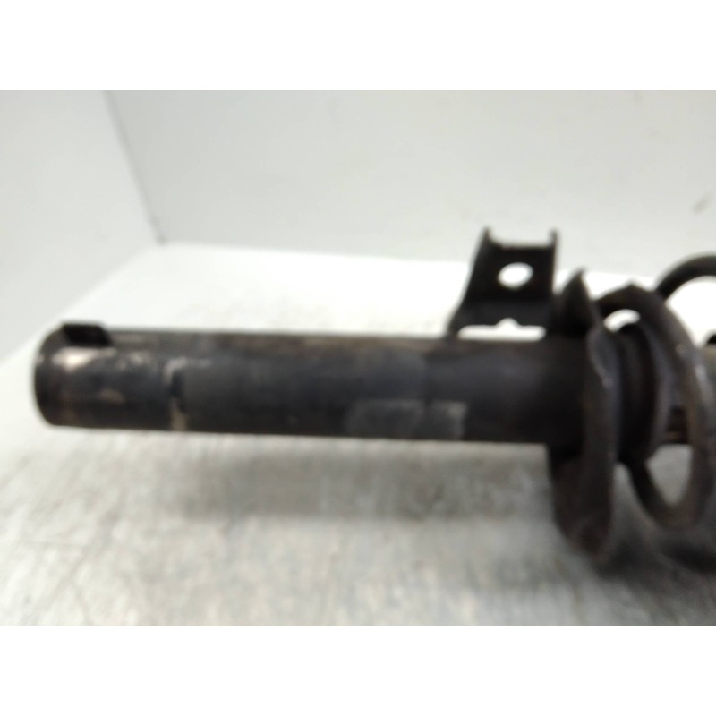 Recambio de amortiguador delantero derecho para volkswagen passat berlina (3c2) highline referencia OEM IAM 3C0413031AC  