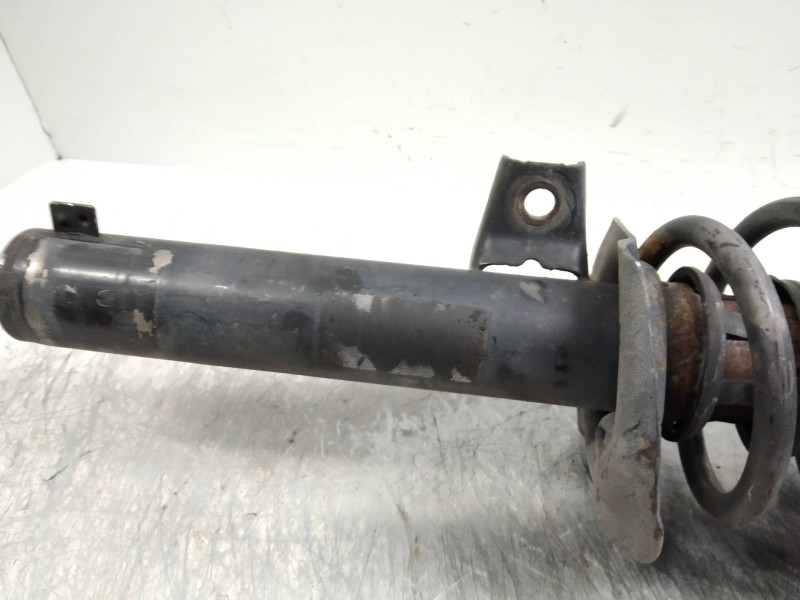 Recambio de amortiguador delantero izquierdo para volkswagen passat berlina (3c2) highline referencia OEM IAM 3C0413031AC  