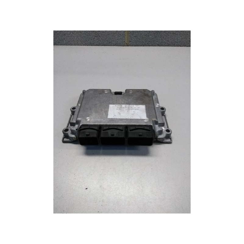 Recambio de centralita motor uce para citroen c5 berlina 3.0 v6 exclusive automático referencia OEM IAM 0261206419 9637137380 ME