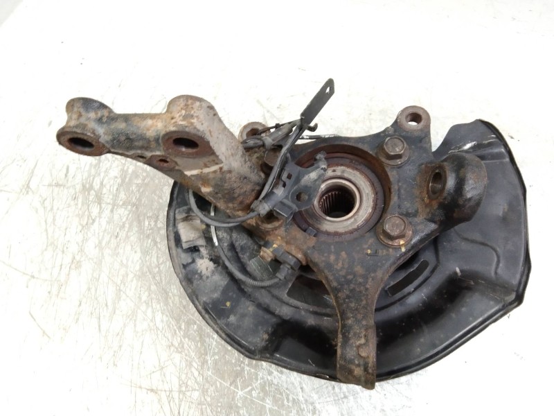 Recambio de mangueta delantera izquierda para toyota rav 4 (a3) 2.2 d-4d cat referencia OEM IAM   