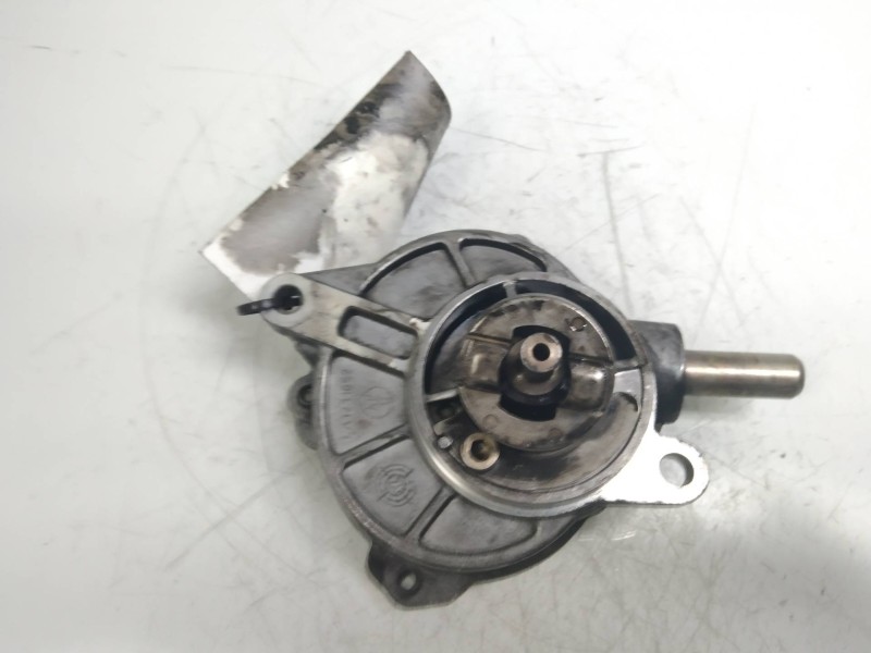 Recambio de depresor freno / bomba vacio para mercedes vito caja cerrada 6.03  115 cdi largo (639.603) referencia OEM IAM A64623