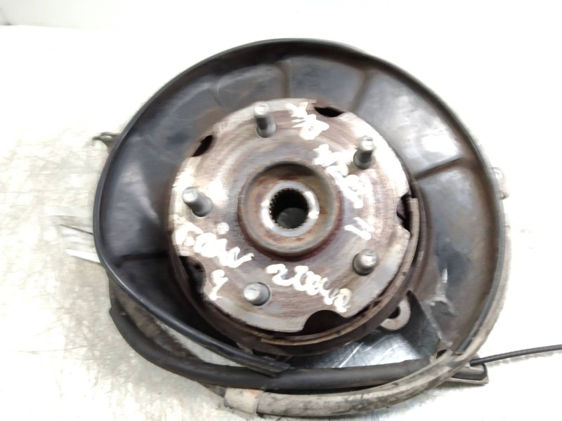 Recambio de mangueta trasera derecha para toyota rav 4 (a3) 2.2 d-4d cat referencia OEM IAM   