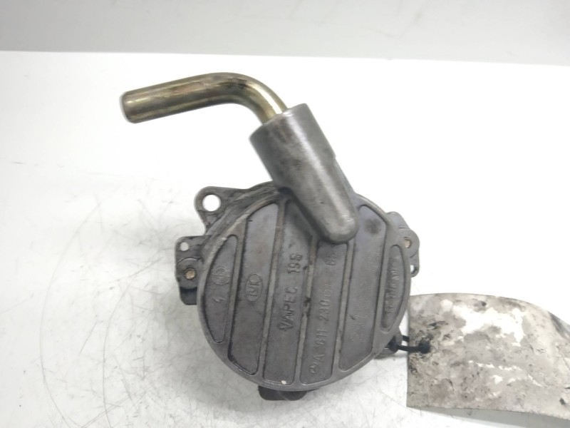 Recambio de depresor freno / bomba vacio para mercedes vito (w638) caja cerrada 110 cdi  (638.094) referencia OEM IAM A611230016