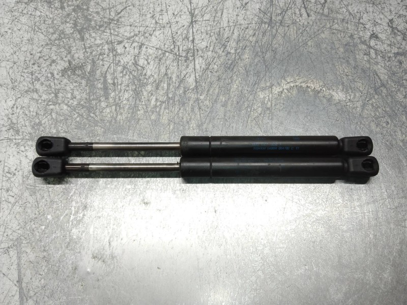 Recambio de amortiguadores maletero / porton para audi a4 berlina (b5) 1.9 tdi referencia OEM IAM 8D5827552F  0490N
