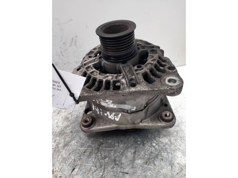 Recambio de alternador para volkswagen polo (9n1) highline referencia OEM IAM 037903025 BOSCH 14 I 16 V