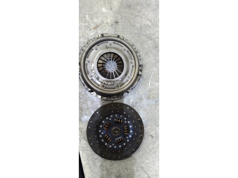 Recambio de kit embrague para jeep cherokee (j) 2.5 td referencia OEM IAM   