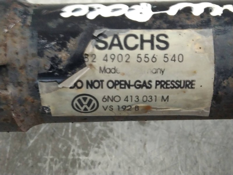 Recambio de amortiguador delantero izquierdo para volkswagen polo berlina (6n1) 1.0 referencia OEM IAM 6N0413031M  