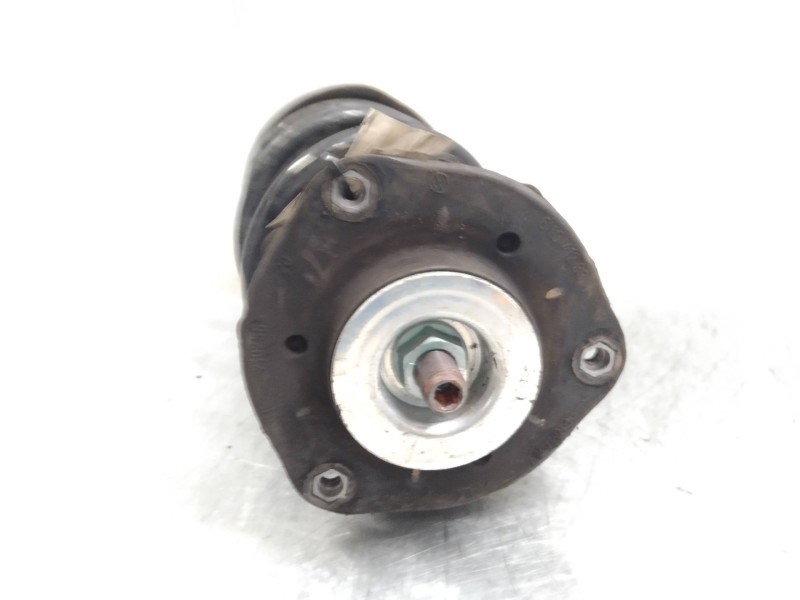 Recambio de amortiguador delantero derecho para volkswagen polo berlina (6n2) 1.4 tdi referencia OEM IAM 6N0413031K  