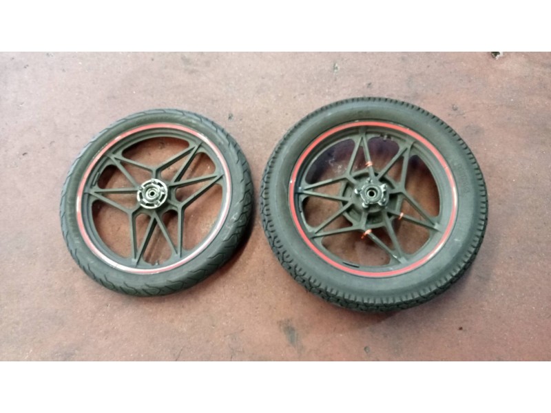 Recambio de juego llantas para honda cb 450 n/cb 450 s cb 450 n referencia OEM IAM   