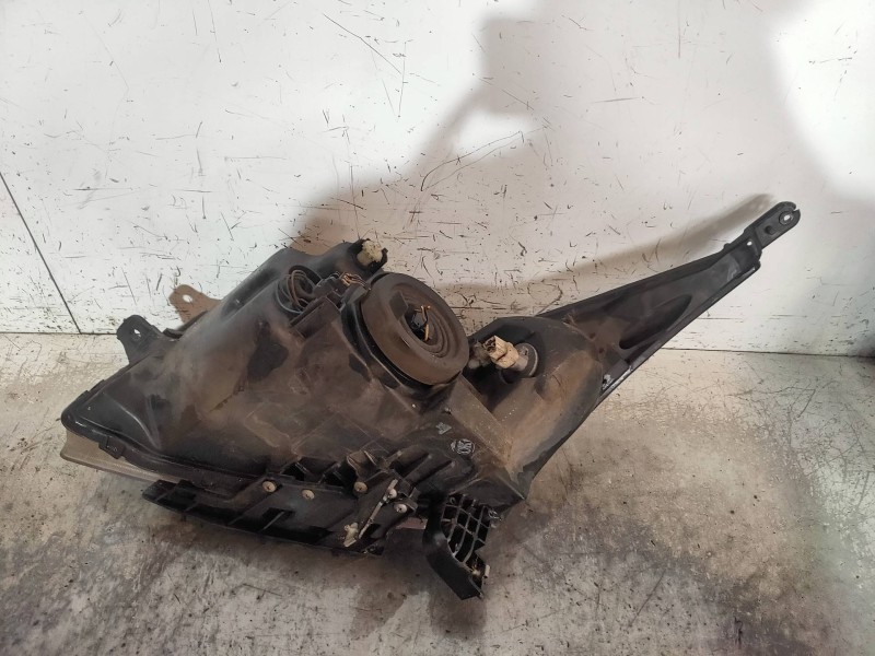 Recambio de faro derecho para chevrolet cruze ls referencia OEM IAM   