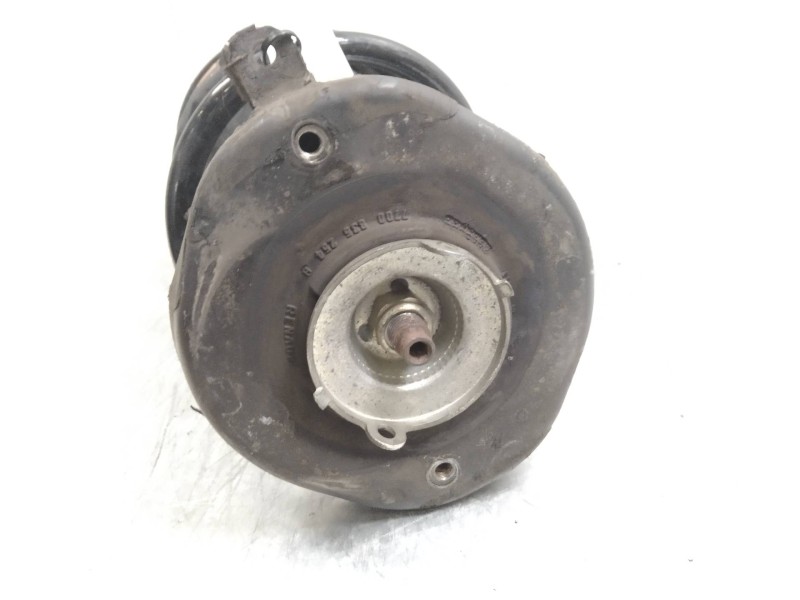 Recambio de amortiguador delantero derecho para renault scenic ii 1.5 dci diesel referencia OEM IAM   