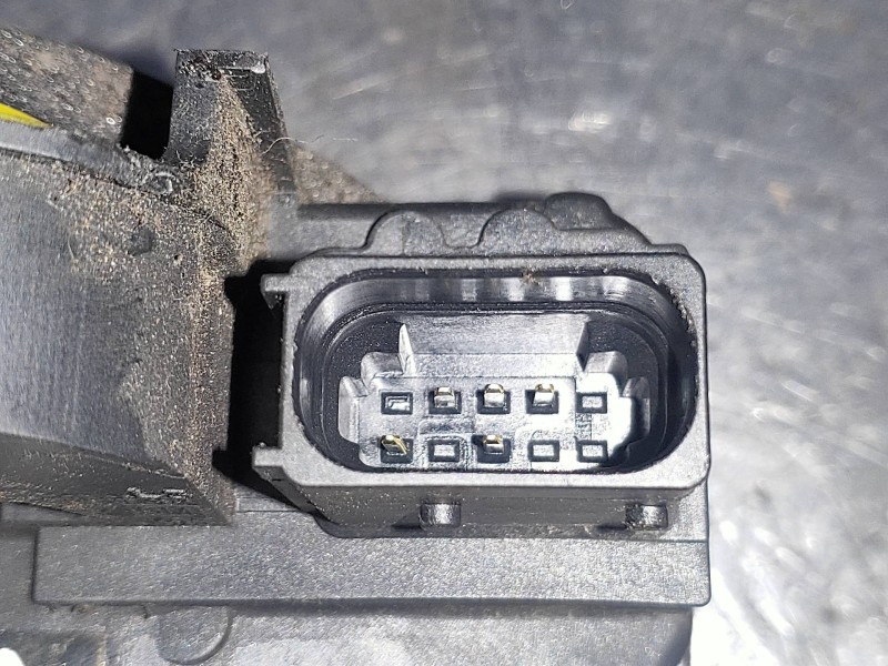 Recambio de motor cierre centralizado delantero izquierdo para chevrolet cruze ls referencia OEM IAM   