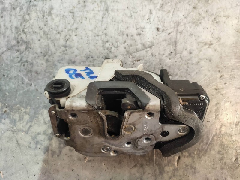 Recambio de motor cierre centralizado trasero derecho para chevrolet cruze ls referencia OEM IAM 13579566  
