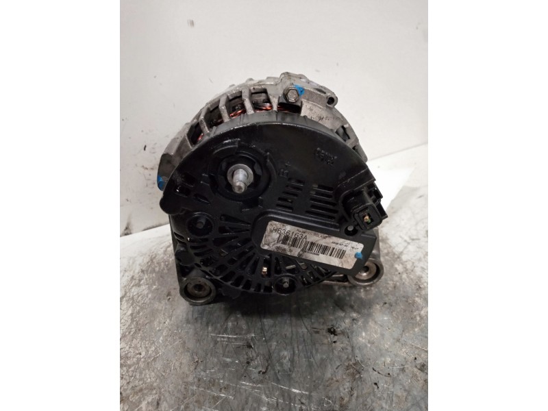 Recambio de alternador para volvo v40 familiar 1.9 diesel cat referencia OEM IAM   