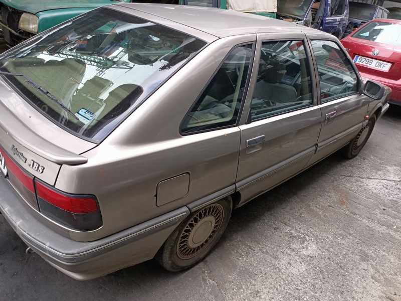 renault 21 berlina (b/l48) del año 1989