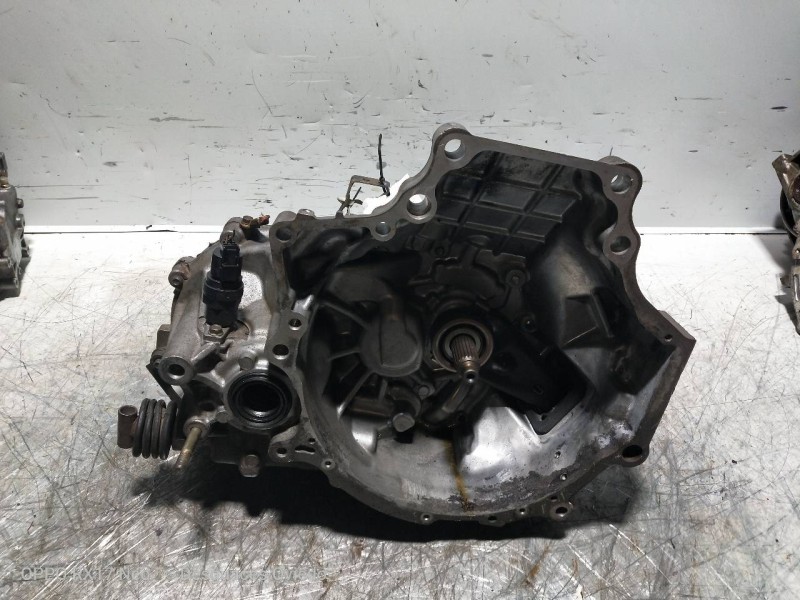 Recambio de caja cambios para kia clarus 1.8 slx berlina referencia OEM IAM K9A2 6H22003 