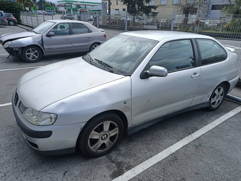 seat cordoba berlina (6k2) del año 1999