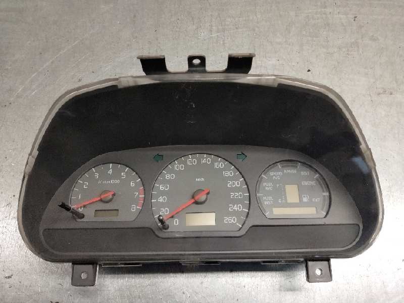 Recambio de cuadro instrumentos para volvo v40 familiar 1.9 turbo cat referencia OEM IAM 30819883J OP0200031 