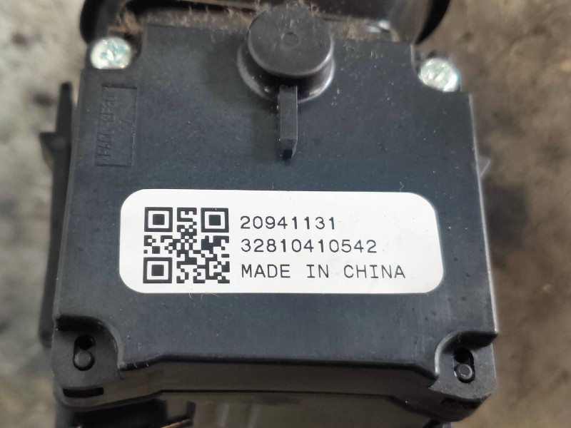 Recambio de mando limpia para chevrolet cruze ls referencia OEM IAM 20941131  