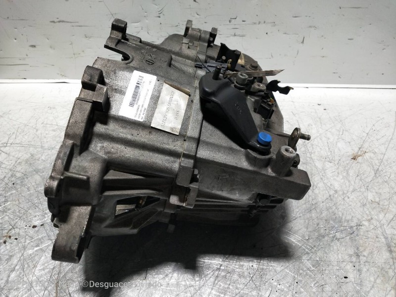 Recambio de caja cambios para volvo v40 familiar 2.0 turbo cat referencia OEM IAM P613582 M56HB T104094